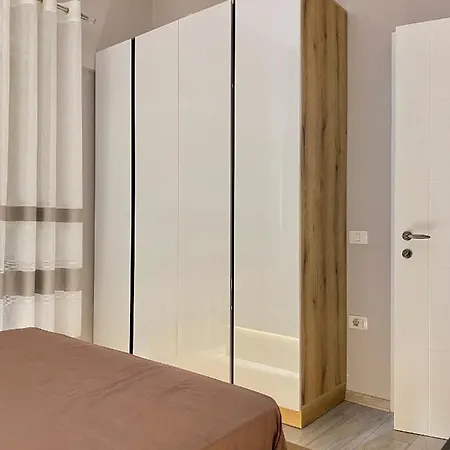 Newly Renovated One Bedroom In Tirana