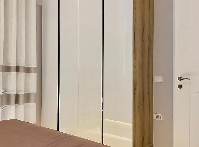 Newly Renovated One Bedroom In Tirana